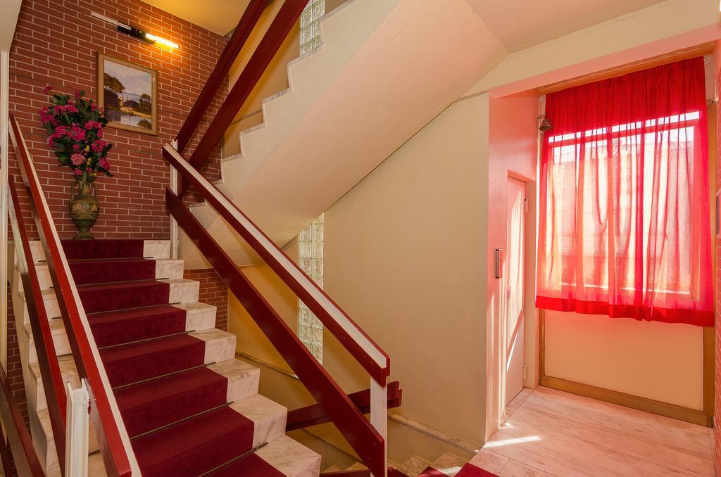 Hotel Le Ginestre Λίντο ντι Καμαϊόρε Εξωτερικό φωτογραφία