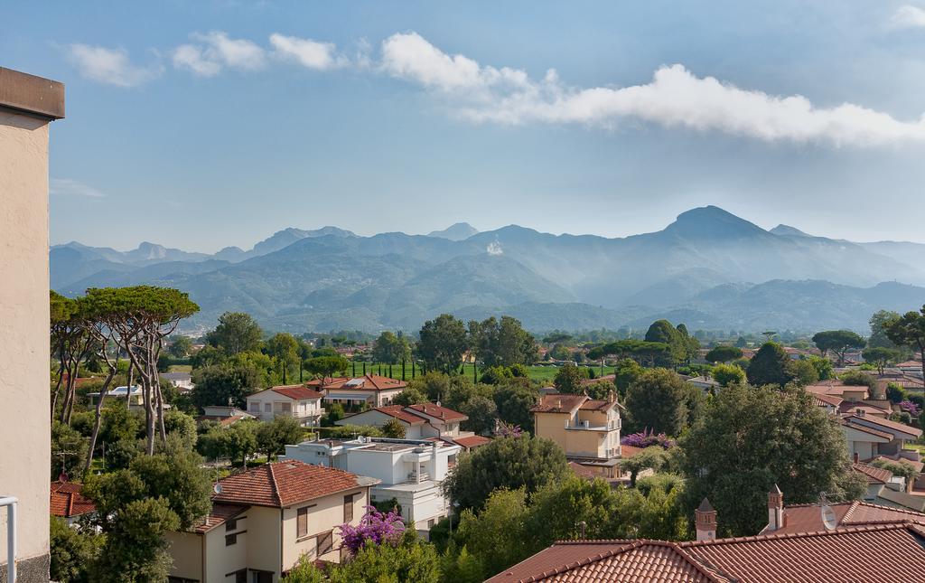 Hotel Le Ginestre Λίντο ντι Καμαϊόρε Εξωτερικό φωτογραφία