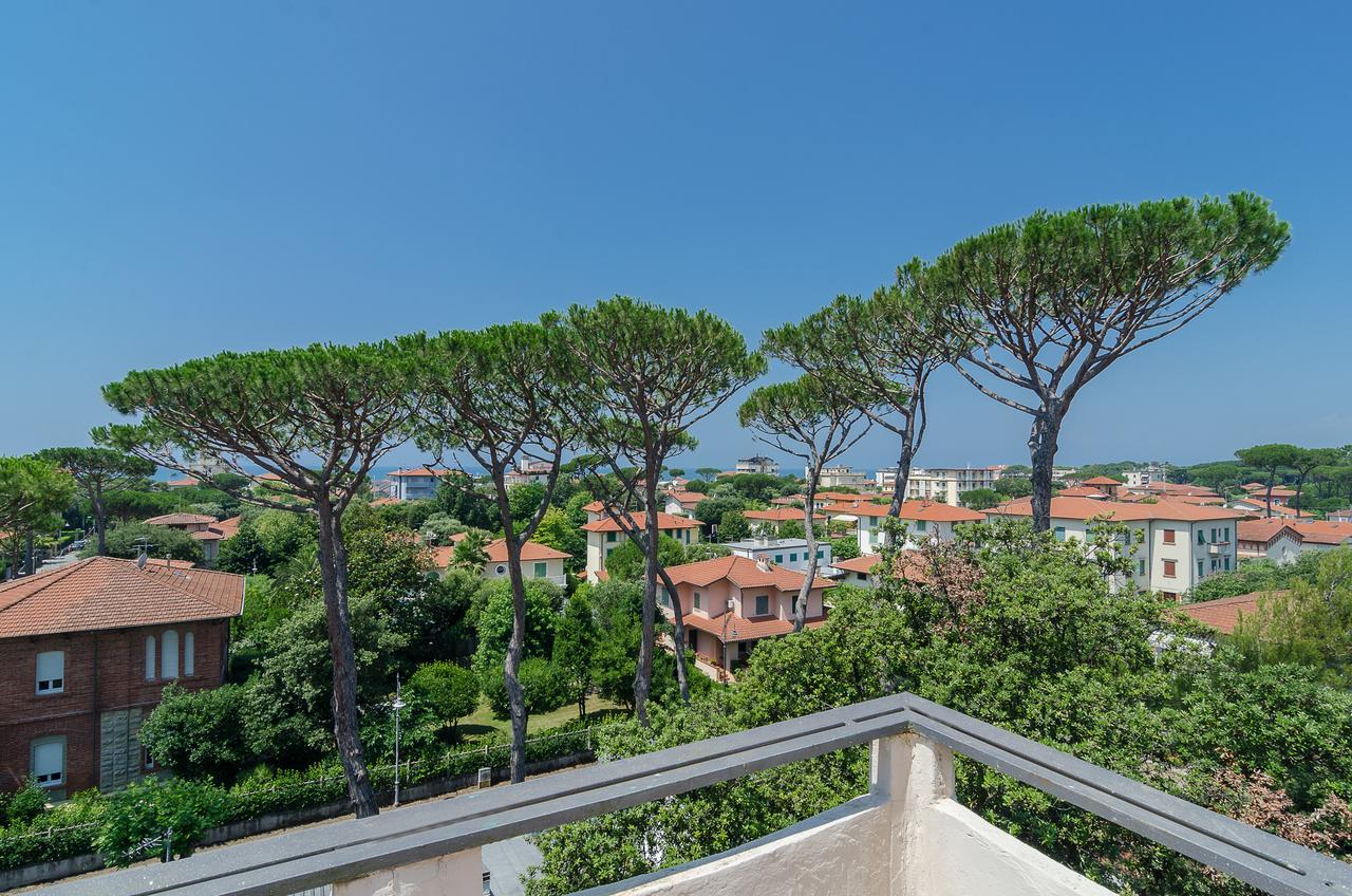 Hotel Le Ginestre Λίντο ντι Καμαϊόρε Εξωτερικό φωτογραφία
