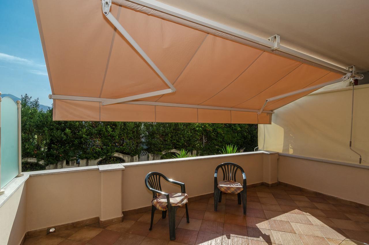 Hotel Le Ginestre Λίντο ντι Καμαϊόρε Εξωτερικό φωτογραφία