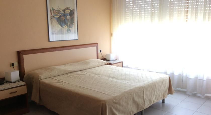 Hotel Le Ginestre Λίντο ντι Καμαϊόρε Εξωτερικό φωτογραφία